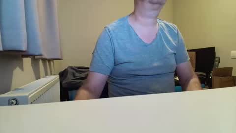 kuipers_1976 online show from May 2026 08:03:01 PM
