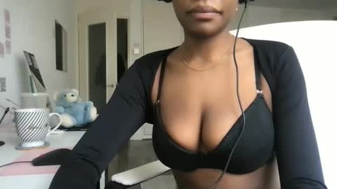 Snapshot of kulthum775 chatting on March 2026 12:12:02 PM kulthum775 online show from March 2026 12:12:02 PM