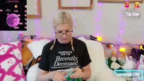 Samantha online show from October 2025 03:12:01 PM