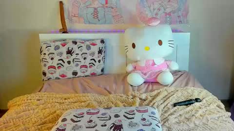 Snapshot of kuraii_ chatting on February 2025 02:20:01 AM Anna online show from February 2025 02:20:01 AM