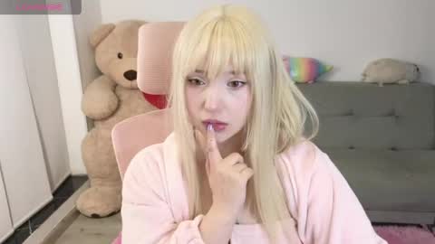 Snapshot of kurochan420 chatting on June 2026 04:07:02 AM Andy online show from June 2026 04:07:02 AM