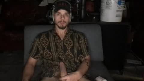 kxng222 online show from November 2025 05:49:01 AM