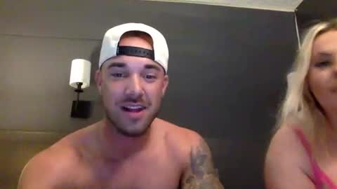 Snapshot of kylealyssa97 chatting on October 2025 02:04:02 AM kylealyssa97 online show from October 2025 02:04:02 AM