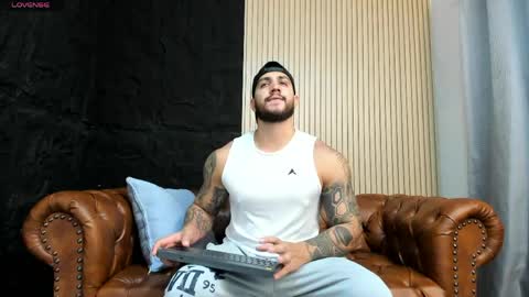 Snapshot of kylenorth_ chatting on May 2026 12:54:02 PM kylenorth_ online show from May 2026 12:54:02 PM