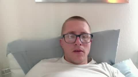 kylerace online show from April 2026 10:15:02 PM