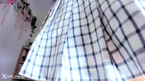 Kylie online show from February 2025 05:40:01 PM