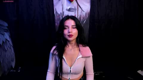 Snapshot of kylie_foxx1 chatting on September 2025 01:19:02 AM submissive demon Please help me to reach 500 thumbs up online show from September 2025 01:19:02 AM
