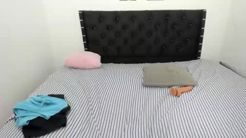 kylie_hot34 online show from February 2025 07:00:01 PM