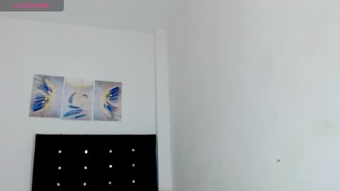 Paola online show from October 2025 12:40:02 PM