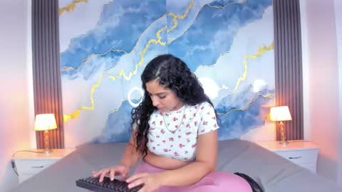 Snapshot of kylieandjhonny chatting on December 2025 11:56:01 PM Kaylie And Jhony online show from December 2025 11:56:01 PM