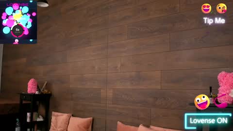 Kylie online show from January 2025 08:51:02 PM