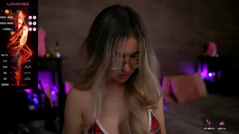 Kylie online show from February 2025 08:33:02 PM