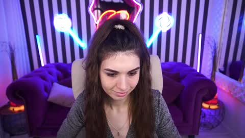 Nicole online show from June 2026 07:07:01 AM