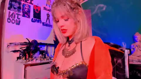   online show from October 2025 03:47:02 AM