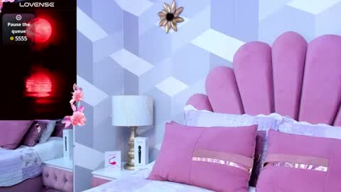 Kylie jl online show from February 2025 04:37:01 AM