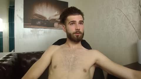 KyloEast online show from June 2026 04:37:02 AM