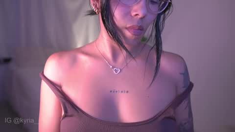 schedule 300 pm - 1100pm colombia time online show from February 2025 11:36:01 PM