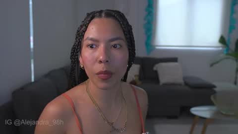 schedule 300 pm - 1100pm colombia time online show from December 2025 10:16:01 PM