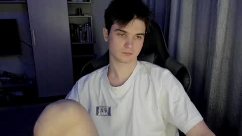 Kyroro online show from January 2025 08:57:02 PM