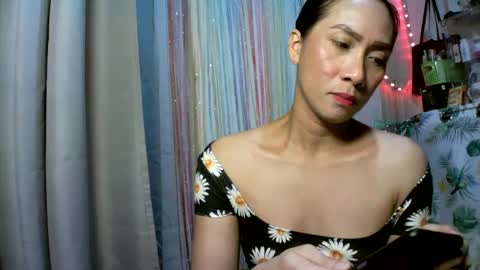 kyutshyne online show from February 2025 03:25:02 AM