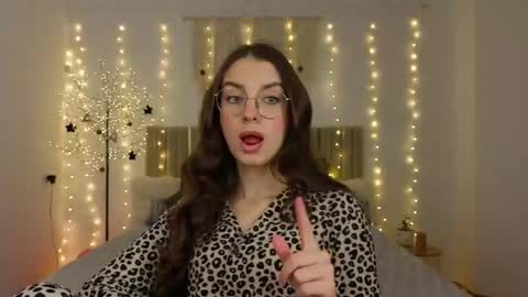 Margo  online show from January 2026 01:48:02 PM