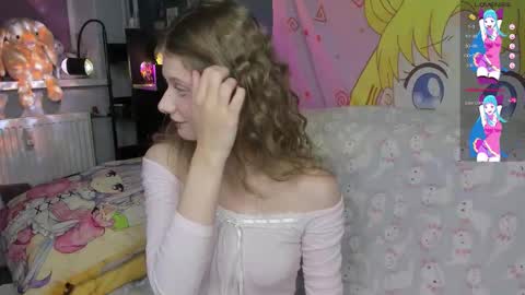 Snapshot of l1ttlekiki chatting on October 2025 02:37:01 PM Sara online show from October 2025 02:37:01 PM