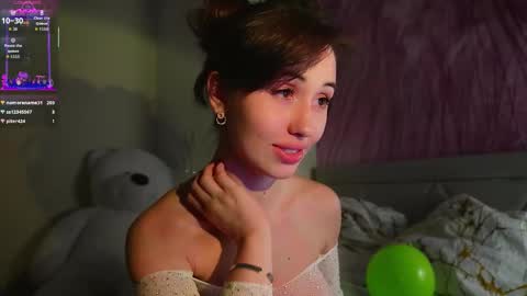 Malika online show from November 2025 10:19:02 PM