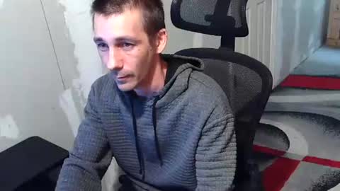 Snapshot of l1v1nth3dr3am chatting on May 2026 01:05:02 PM l1v1nth3dr3am online show from May 2026 01:05:02 PM