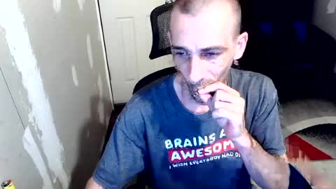 Snapshot of l1v1nth3dr3am chatting on July 2026 05:54:01 AM l1v1nth3dr3am online show from July 2026 05:54:01 AM