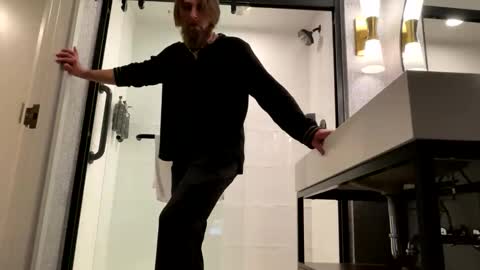 Beard online show from December 2025 06:07:01 AM