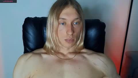 Snapshot of l_adonis_l chatting on May 2026 10:32:02 AM Adonis online show from May 2026 10:32:02 AM