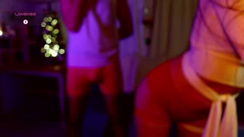 Snapshot of l_and_elle chatting on December 2024 04:44:02 AM Giselle online show from December 2024 04:44:02 AM