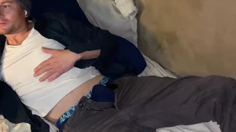 Snapshot of l_is_here chatting on January 2025 12:11:01 PM L online show from January 2025 12:11:01 PM