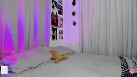 Snapshot of la_briela chatting on January 2025 02:11:02 AM    Help me reach 50 likes online show from January 2025 02:11:02 AM