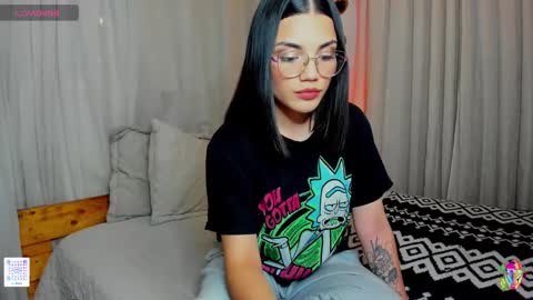 Snapshot of la_briela chatting on January 2025 02:47:01 AM    Help me reach 50 likes online show from January 2025 02:47:01 AM