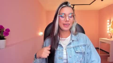 T A T I A N A online show from May 2026 11:27:02 AM
