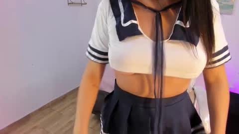 Snapshot of laara_croft chatting on October 2025 09:00:02 PM L A R A online show from October 2025 09:00:02 PM