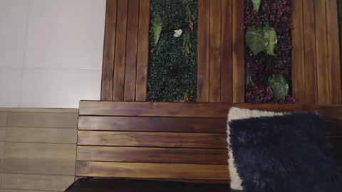 labrinthteasing online show from October 2025 08:09:02 PM