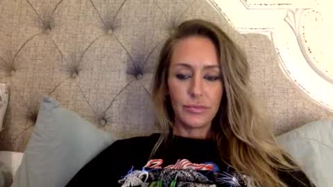 laceylayne96 online show from May 2026 03:46:01 AM