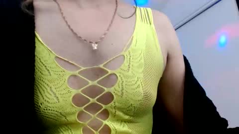 Lacey Phoenix online show from October 2025 01:28:01 AM