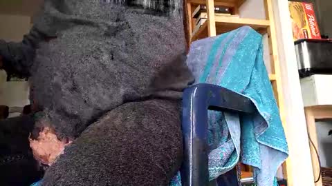 lacharcute online show from November 2025 09:42:02 AM