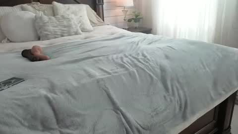 Snapshot of lacii_lo chatting on May 2026 04:04:02 PM lacii_lo online show from May 2026 04:04:02 PM