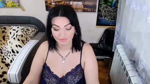 lady_boom_ online show from December 2025 05:21:02 PM