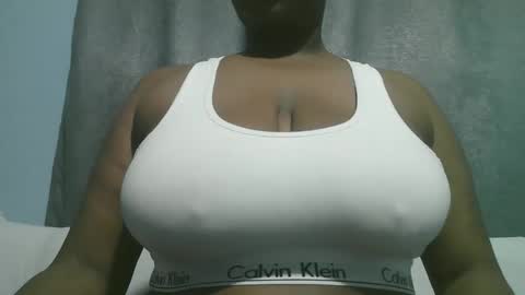 lady_dearra online show from October 2025 03:34:01 AM