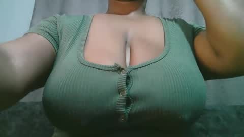 lady_dearra online show from April 2026 03:53:01 AM