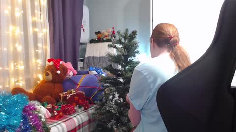 Angelika online show from December 2024 04:27:02 PM