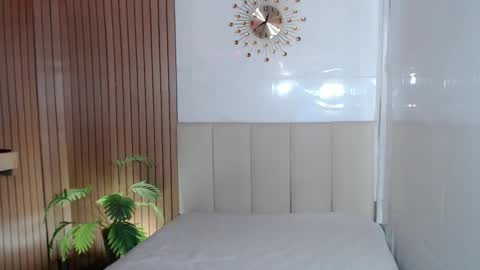 Snapshot of lady_jedyy chatting on December 2025 02:20:01 AM online show from December 2025 02:20:01 AM