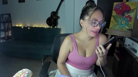 Snapshot of lady_sophie01 chatting on October 2025 06:39:01 PM Sophie online show from October 2025 06:39:01 PM