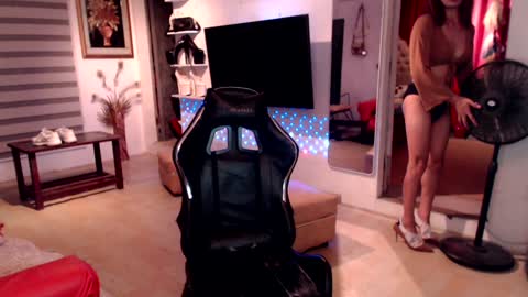 M MMY online show from January 2025 06:03:01 PM