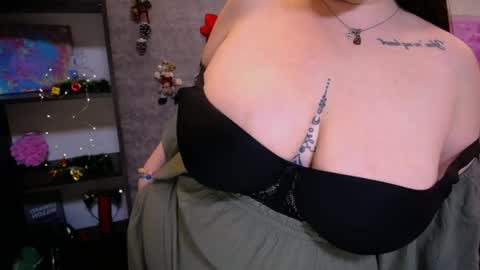 Hello  Im Tiana - topless model. online show from December 2024 05:31:02 PM